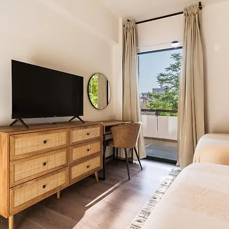 Centre Modern Boho * 니코시아