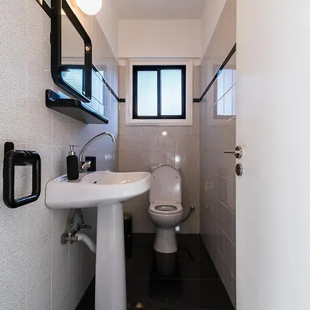 Apartment Centre Modern Boho Nicosia